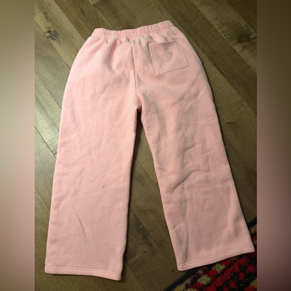 🌟🌟 COMFRT Cozy Pink Sweatpants - Picture 2 of 5